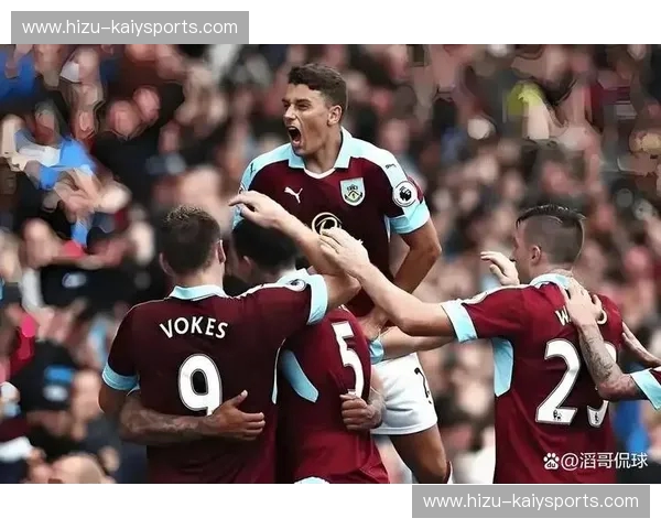 梦剧场的红色风暴与铁锤帮的钢筋铁骨：曼联vs西汉姆联的博弈艺术